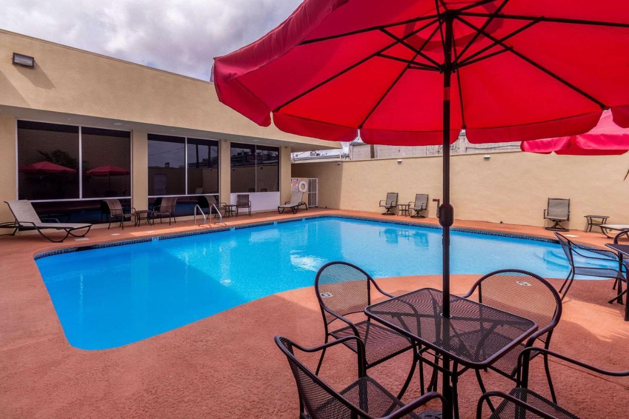 Clarion Inn Near Mcallen Airport Eksteriør bilde