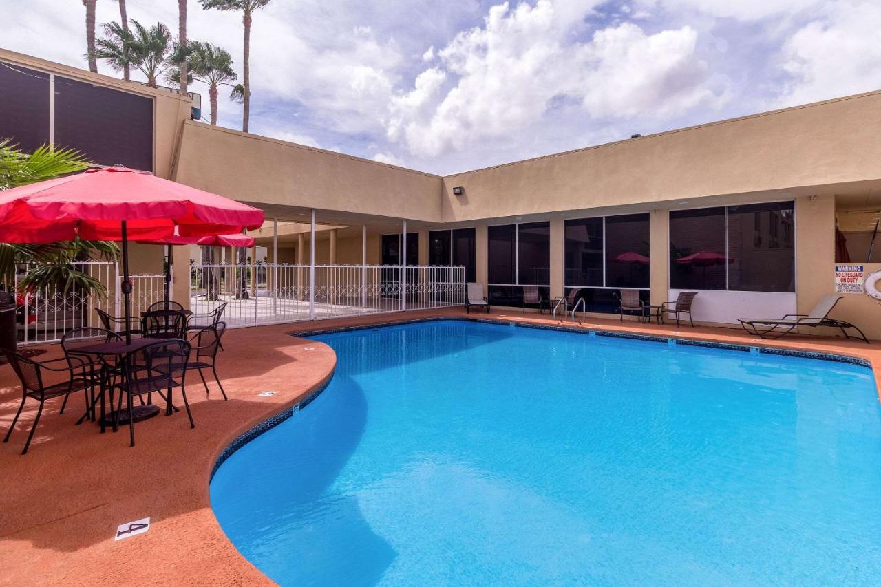 Clarion Inn Near Mcallen Airport Eksteriør bilde